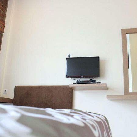 Amerta Giri Guest House Wonosobo Buitenkant foto